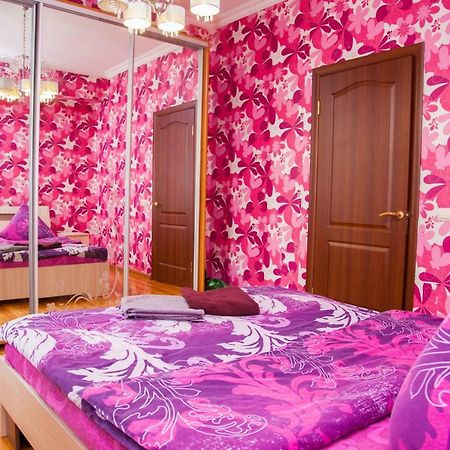 Apartment On Stalevariv Street 7 Zaporizhia Exterior foto