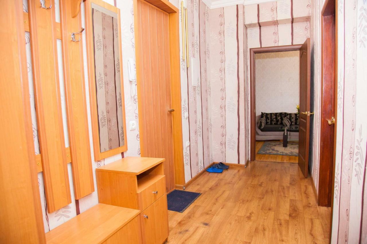 Apartment On Stalevariv Street 7 Zaporizhia Exterior foto