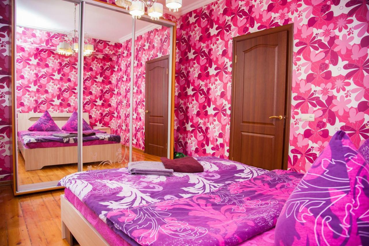 Apartment On Stalevariv Street 7 Zaporizhia Exterior foto